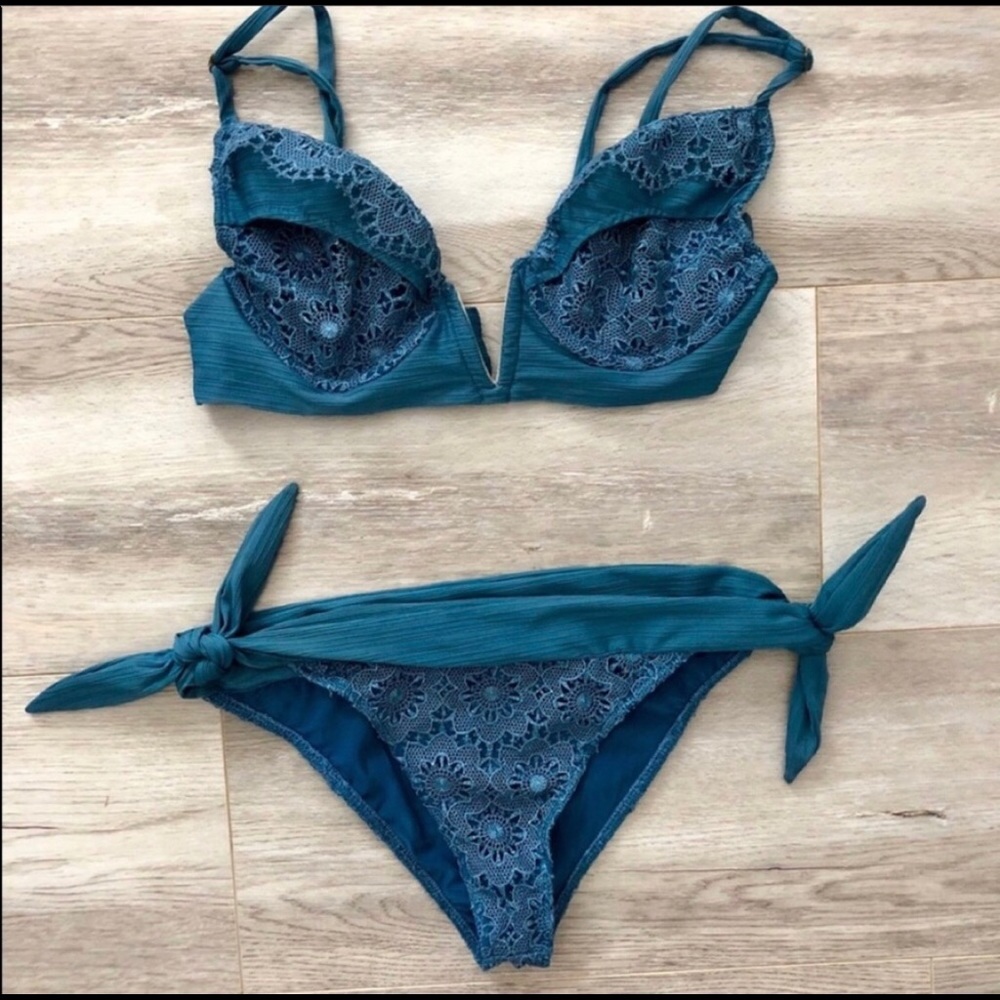 For love & lemons bikini